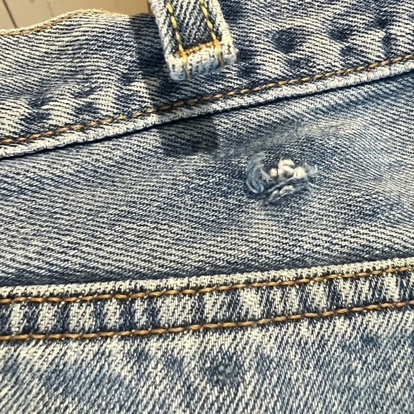 𝅺levi’s 501 original fit jeans - Picture 6 of 8